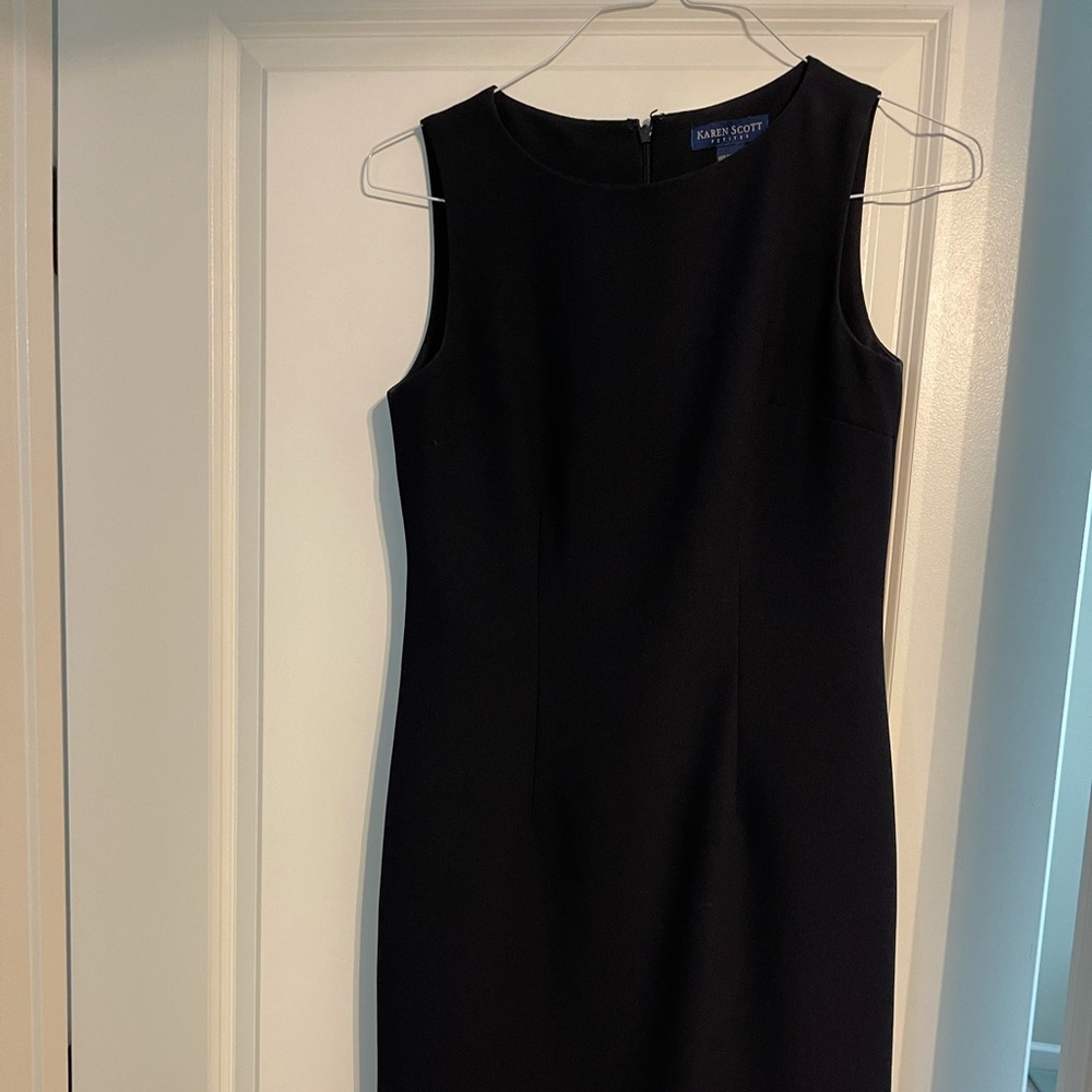 Sleeveless navy elegant dress 35 inches